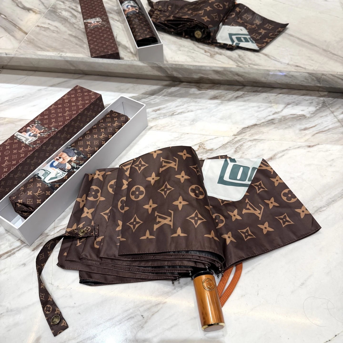 Louis Vuitton UV Protection Folding Umbrella Ver.B — QC