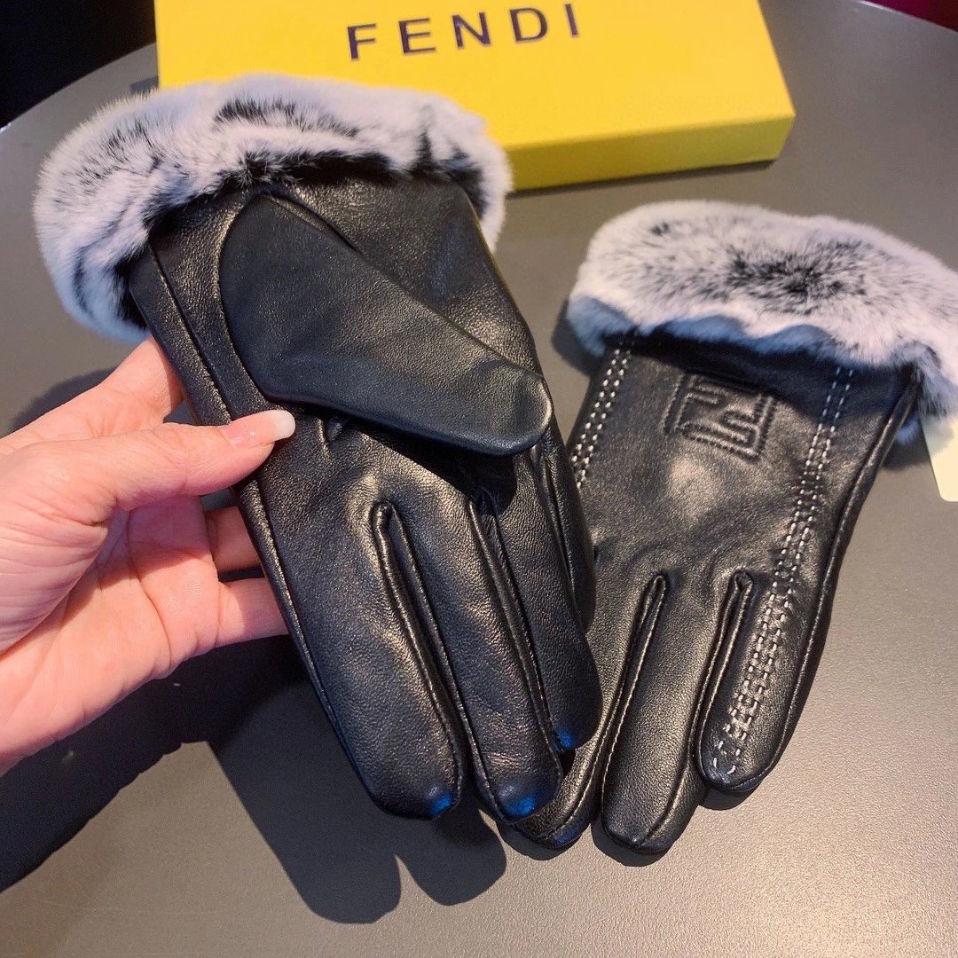 Fendi Lambskin Touchscreen Gloves Ver.B — Photo 7