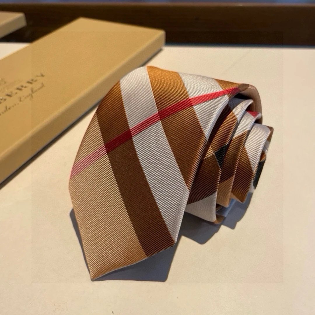 Burberry Silk Tie Ver.J — Photo 9
