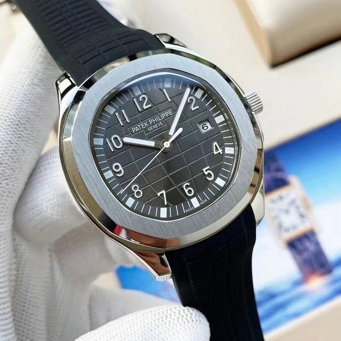 Patek Philippe Nautilus Automatic Watch 40mm Ver.C — photo 5