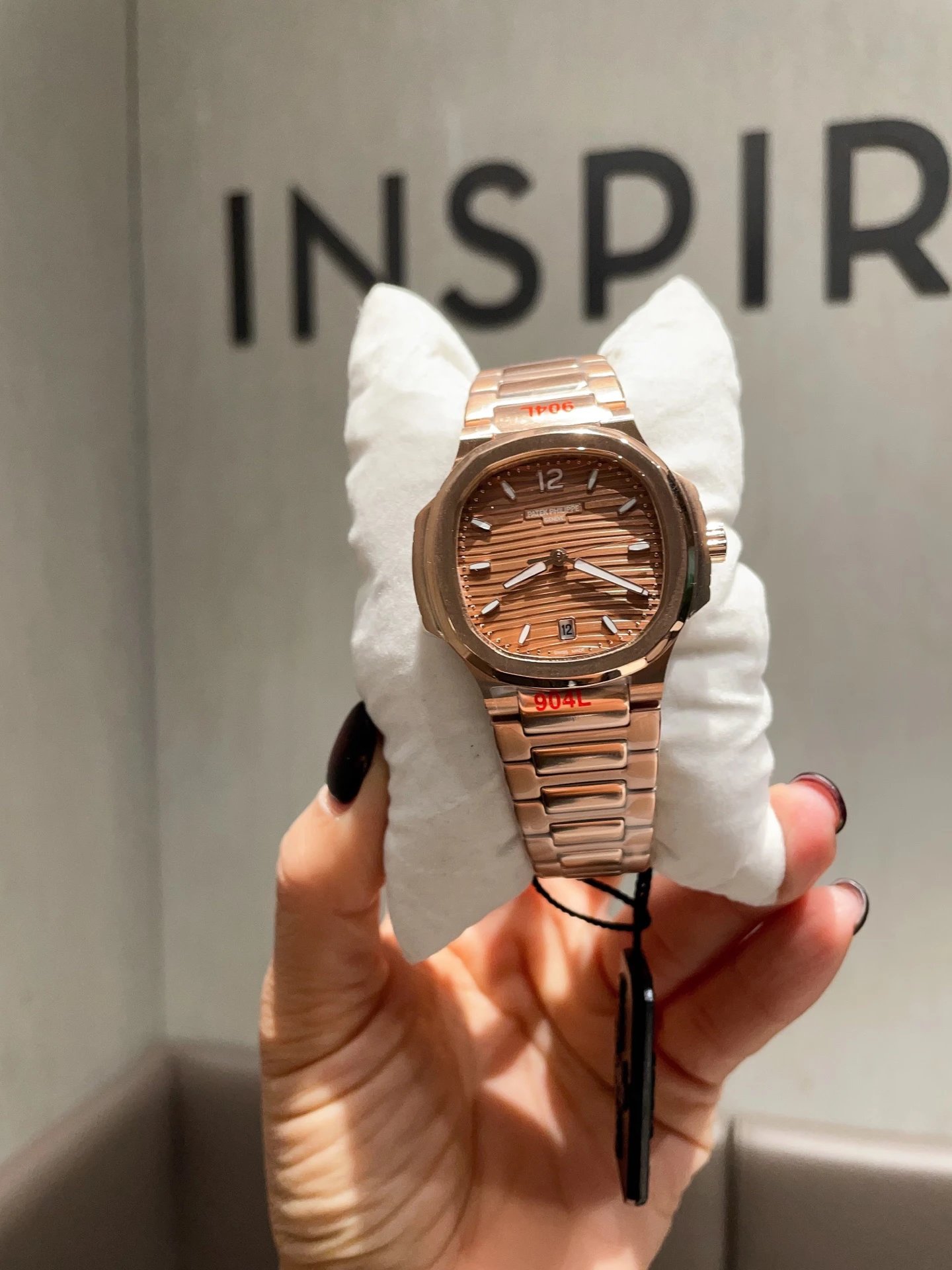 Patek Philippe Nautilus Quartz Ladies Watch 35mm — photo 3