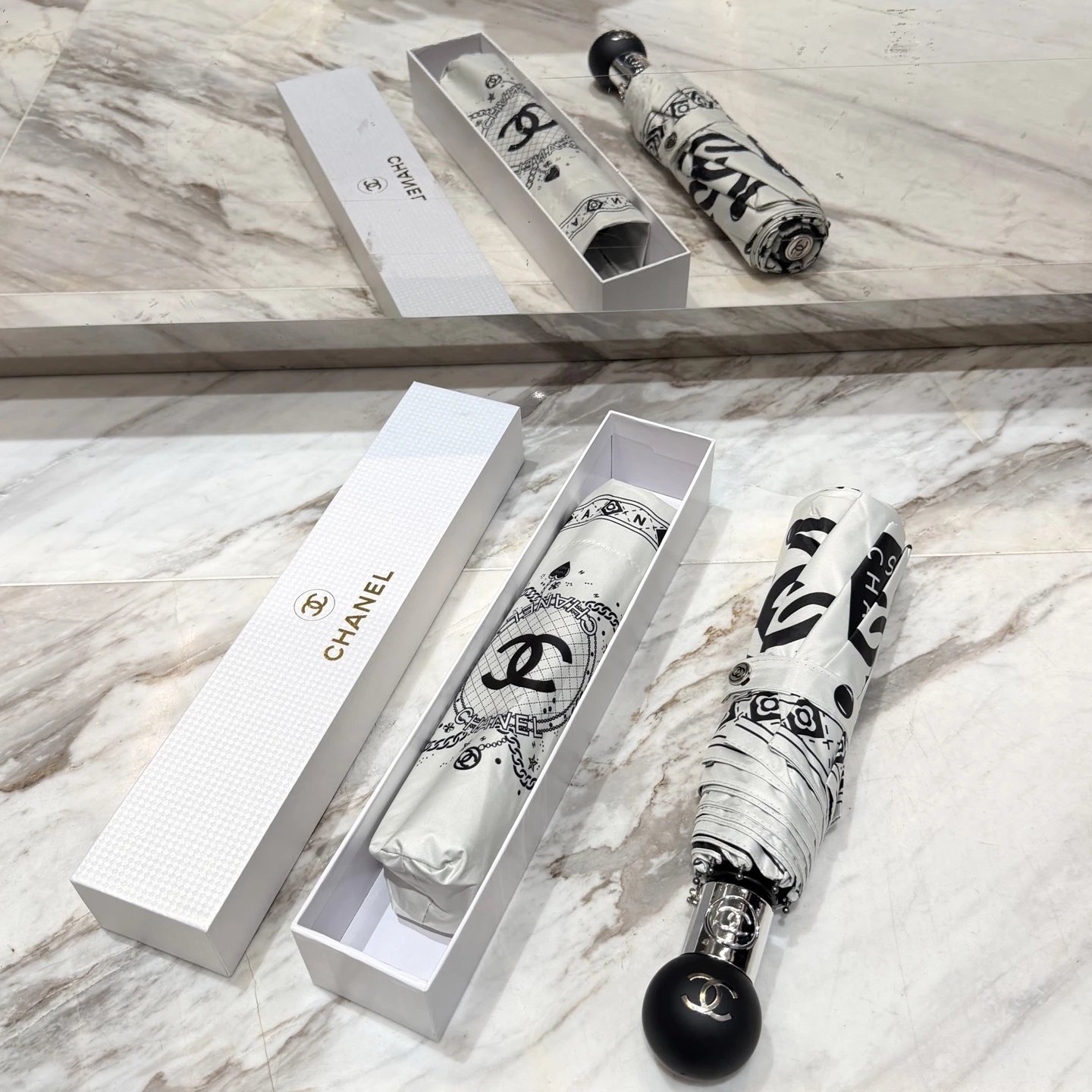 Chanel UV Protection Folding Umbrella Ver.B — Photo 2