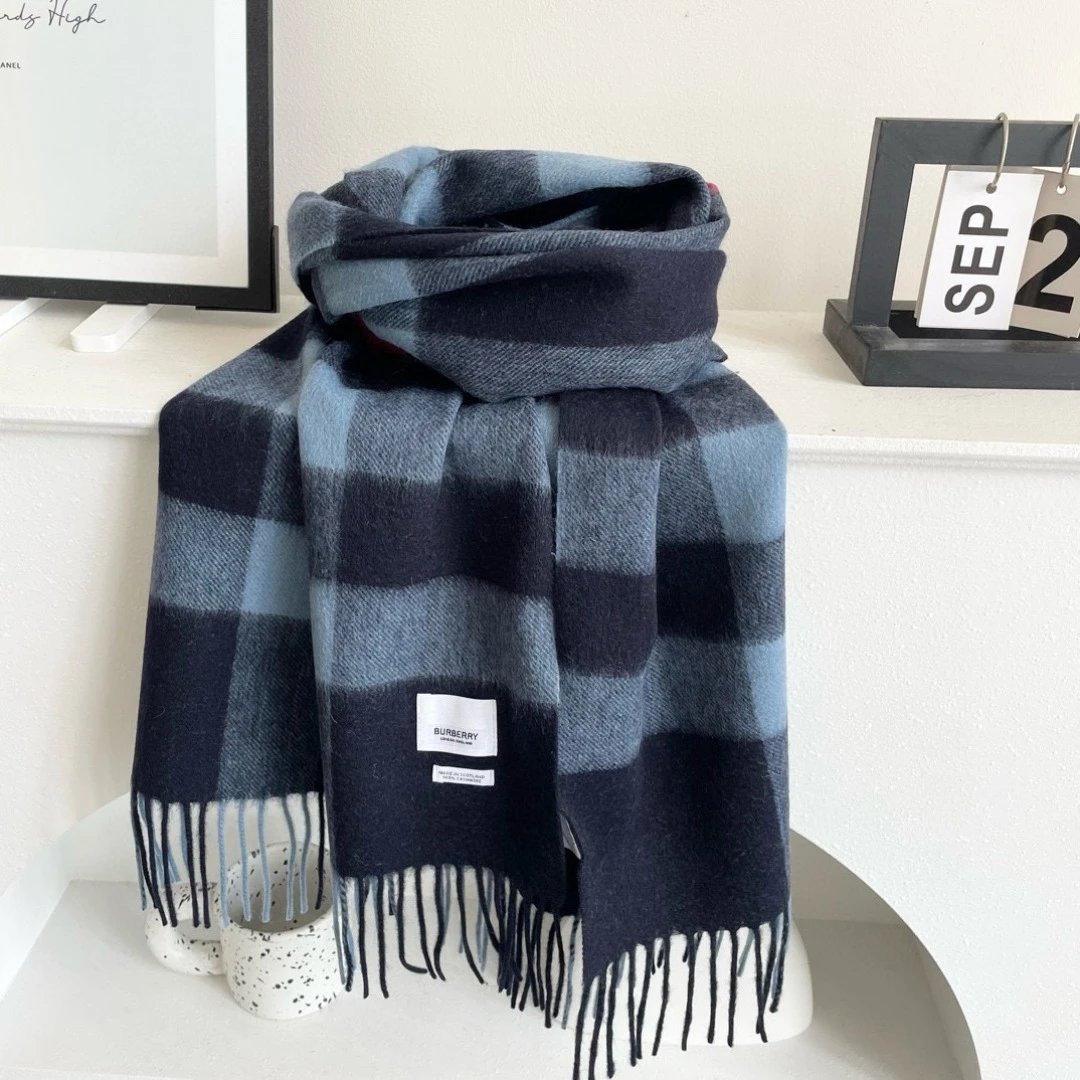 Burberry Cashmere Scarf Ver.E — Photo 6