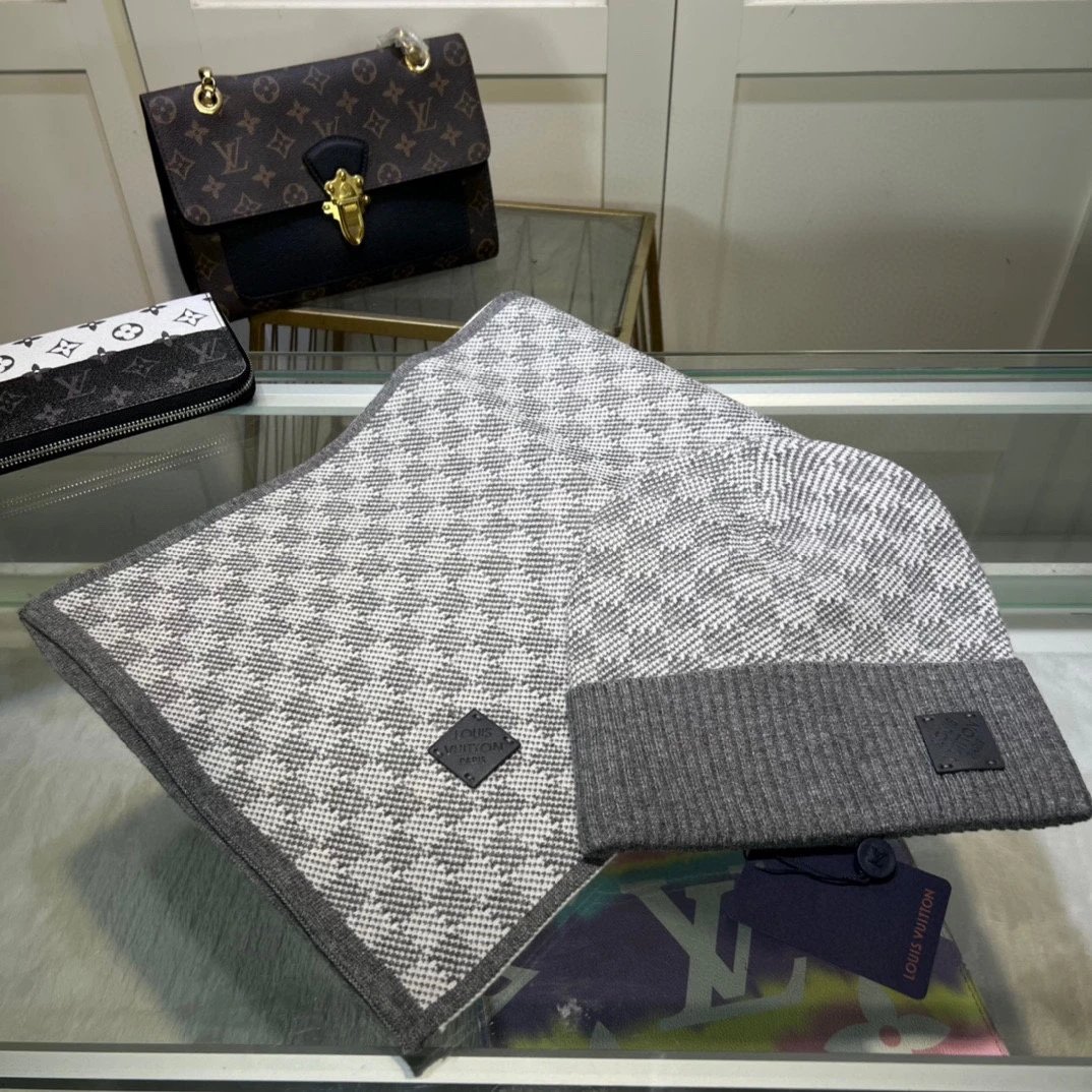 Louis Vuitton Wool Scarf & Hat Set Ver.B — QC
