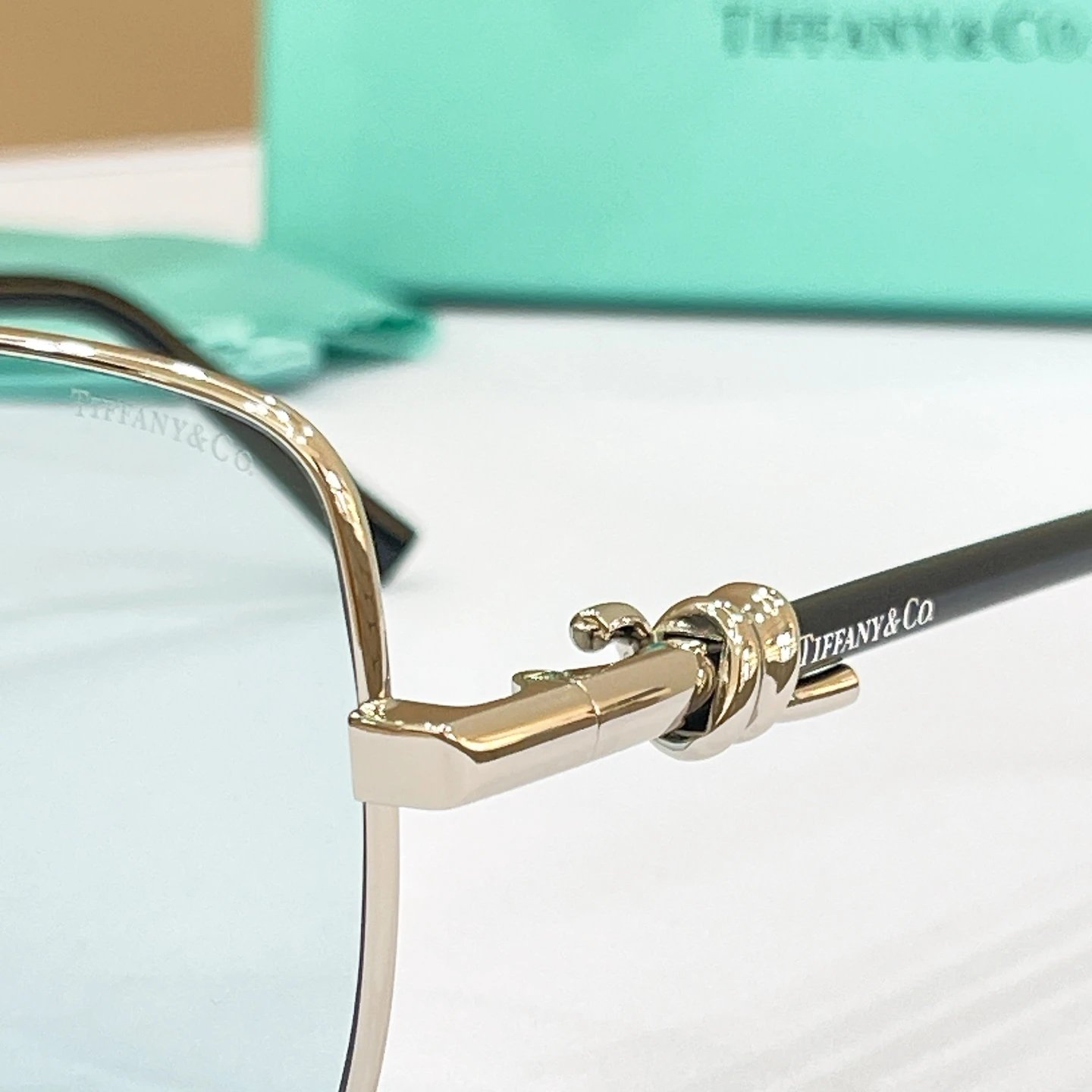 Tiffany TF3122 Sunglasses 57-18-145 Ver.B — photo 8