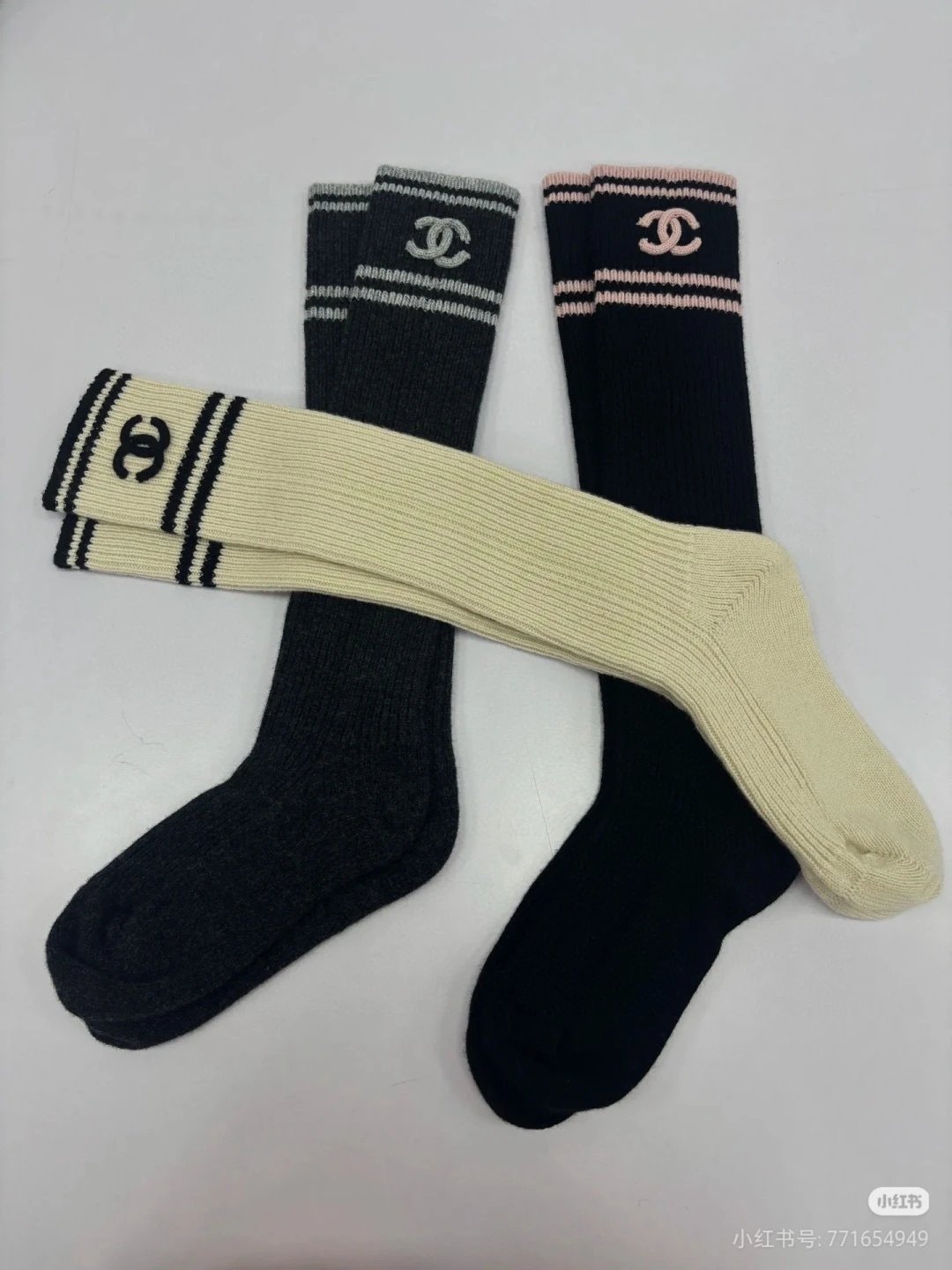 Chanel Cashmere Socks 5-Pair Box Ver.D — photo 6