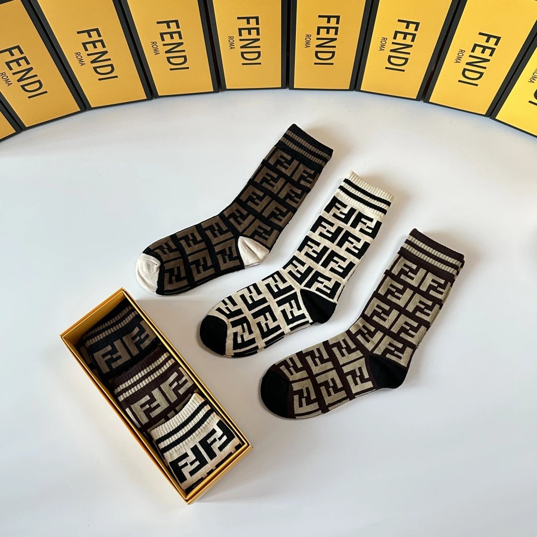 Fendi Classic Crew Socks 3-Pair Box — QC