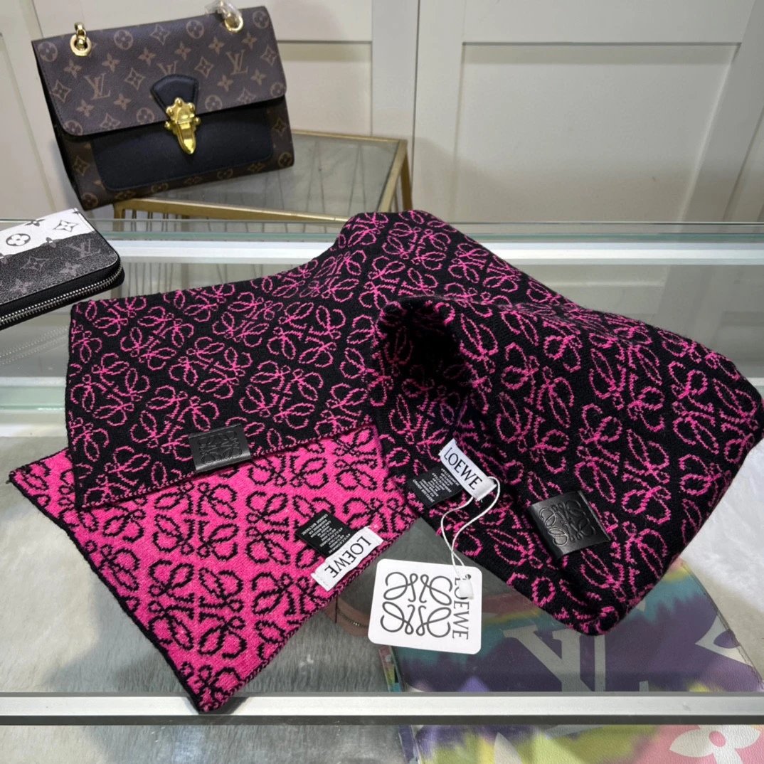 Loewe Scarf & Hat Set Ver.E — Photo 8