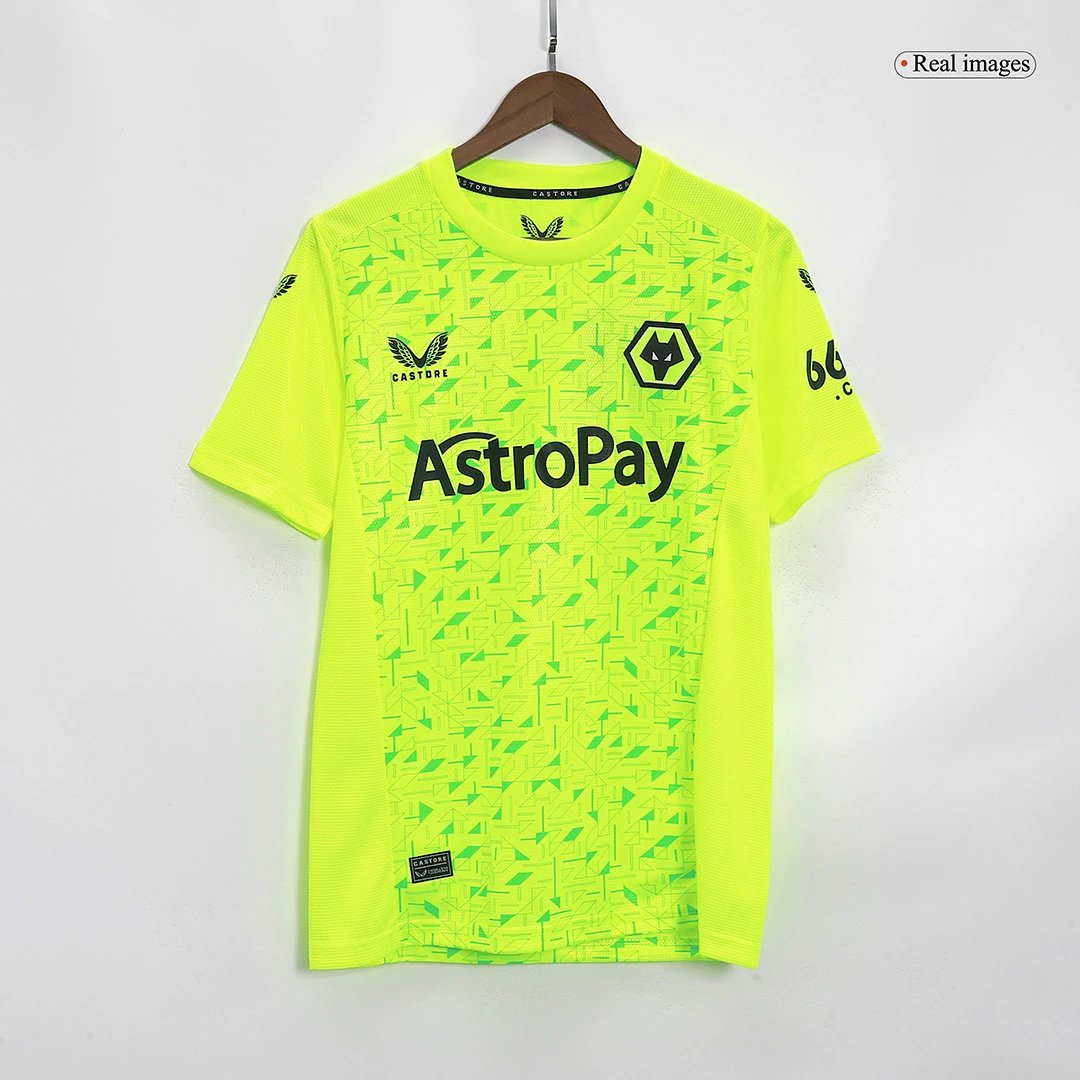 Wolverhampton Wanderers 23/24 Goalkeeper Jersey — photo 3