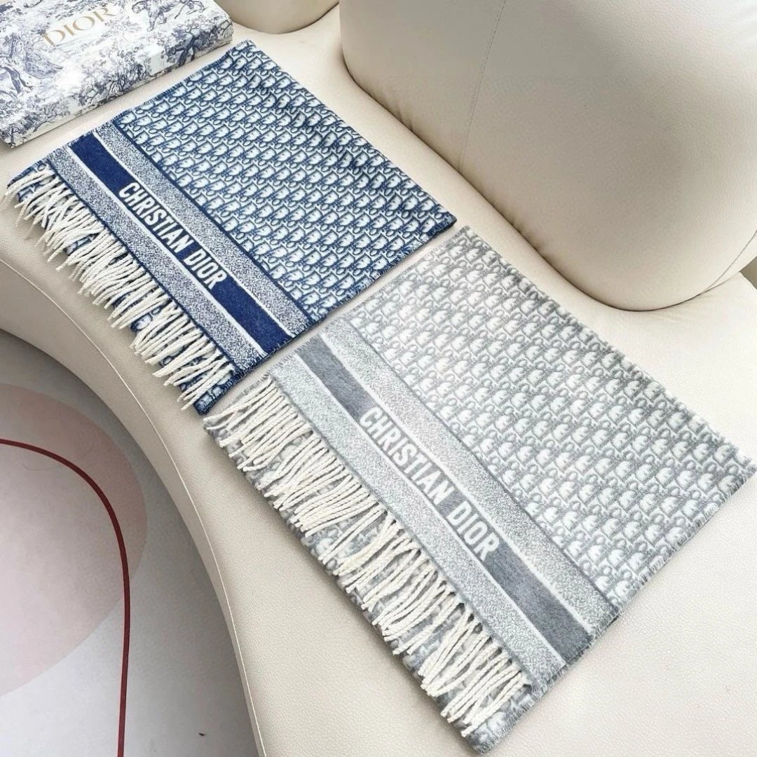 Dior Scarf Ver.A — Photo 3