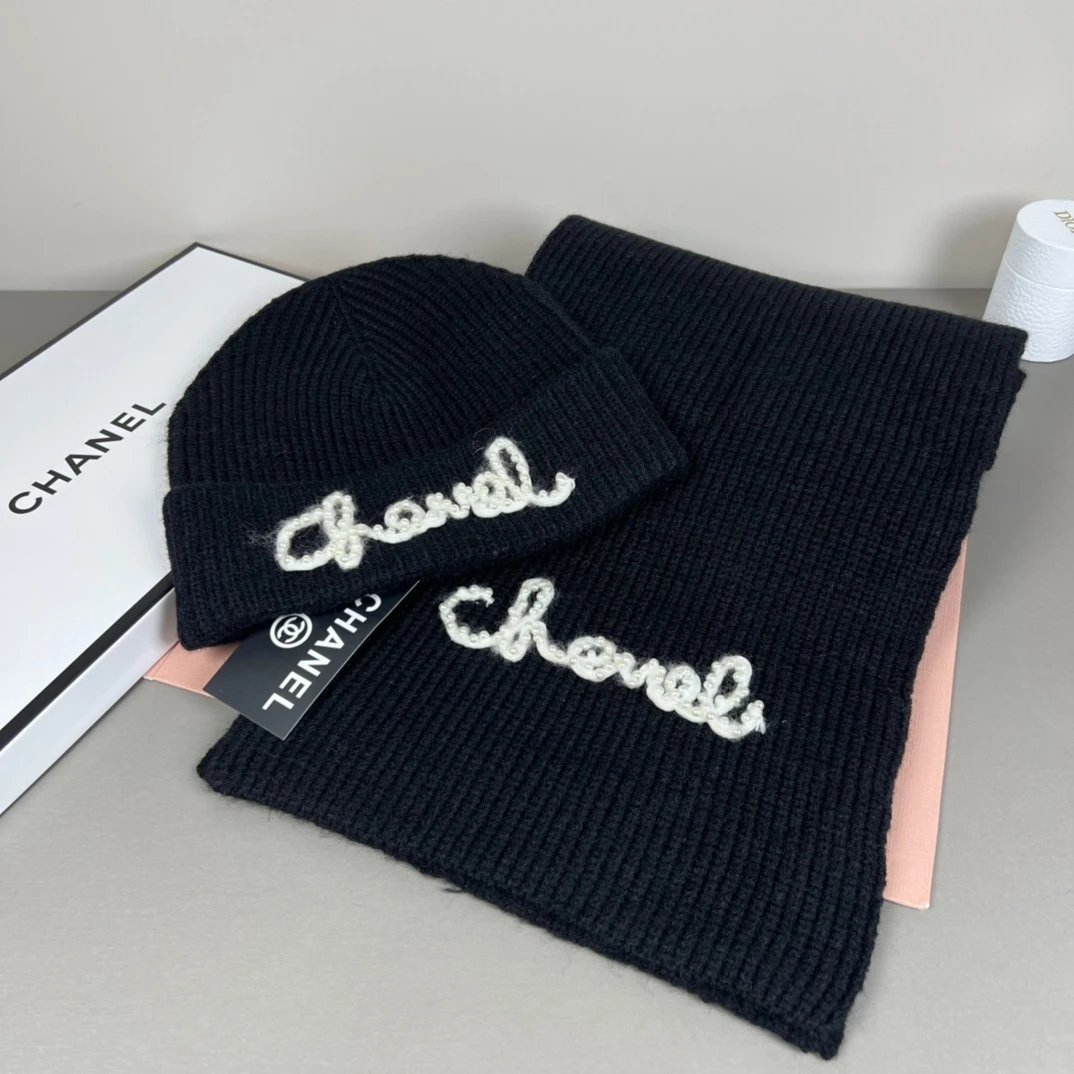 Chanel Scarf & Hat Set Ver.A — Zdjęcie 9