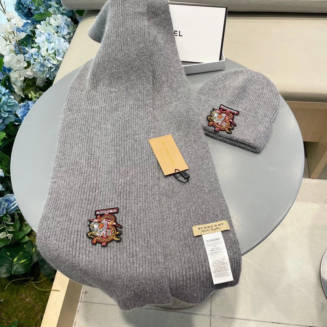 Burberry Scarf & Hat Set Ver.D — Photo 7