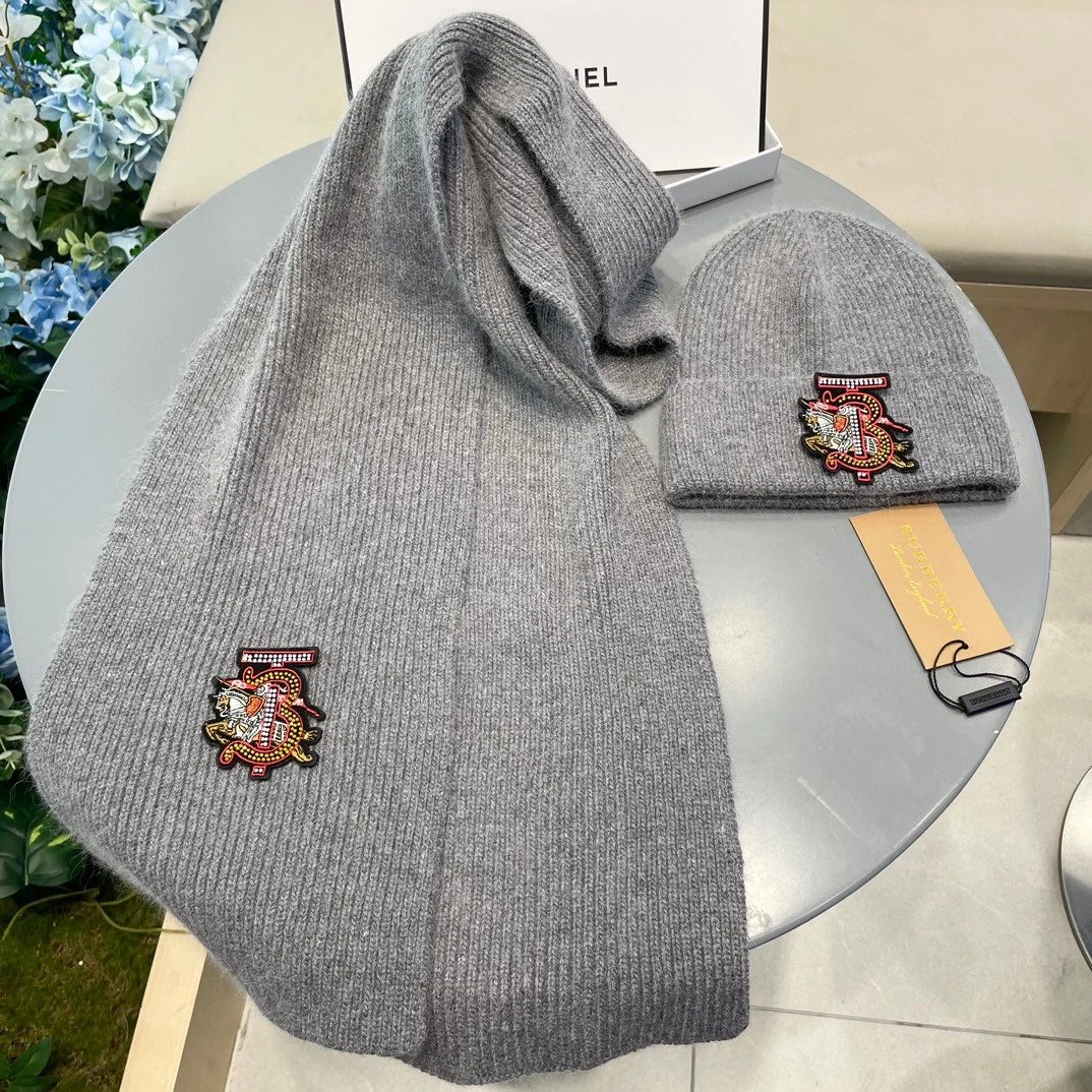 Burberry Scarf & Hat Set Ver.D — Photo 9