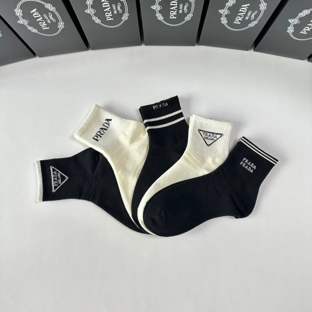 Prada Crew Socks 5-Pair Box Ver.A — Photo 6