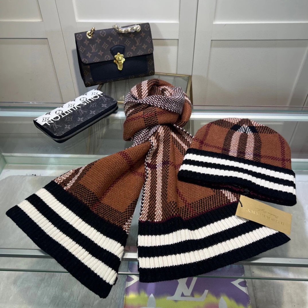 Burberry Scarf & Hat Set Ver.B — Photo 7