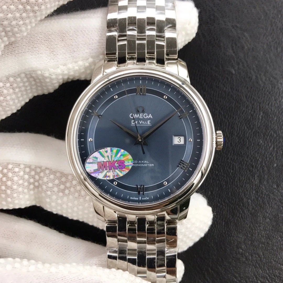 Omega De Ville horloge met blauwe wijzerplaat en metalen band