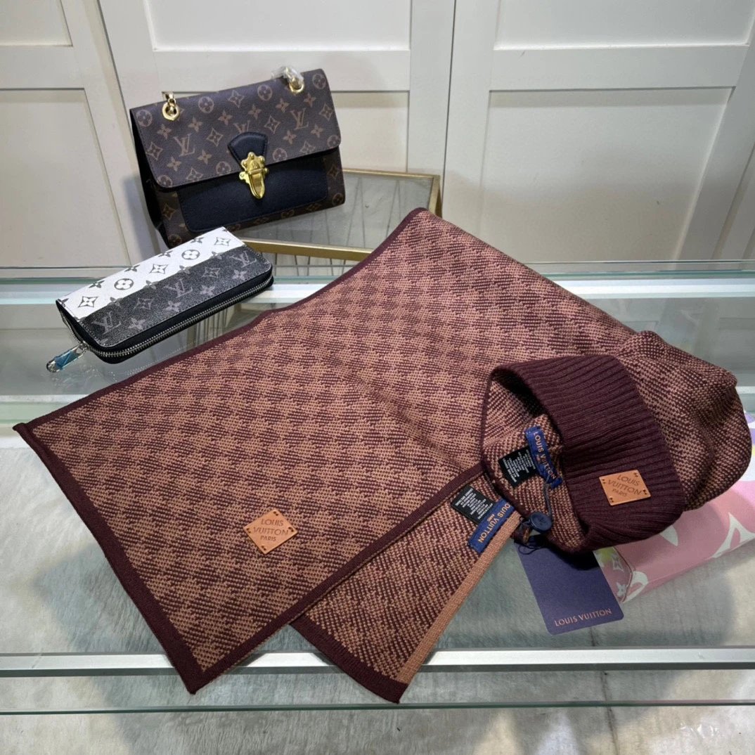 Louis Vuitton Wool Scarf & Hat Set Ver.A — Photo 4
