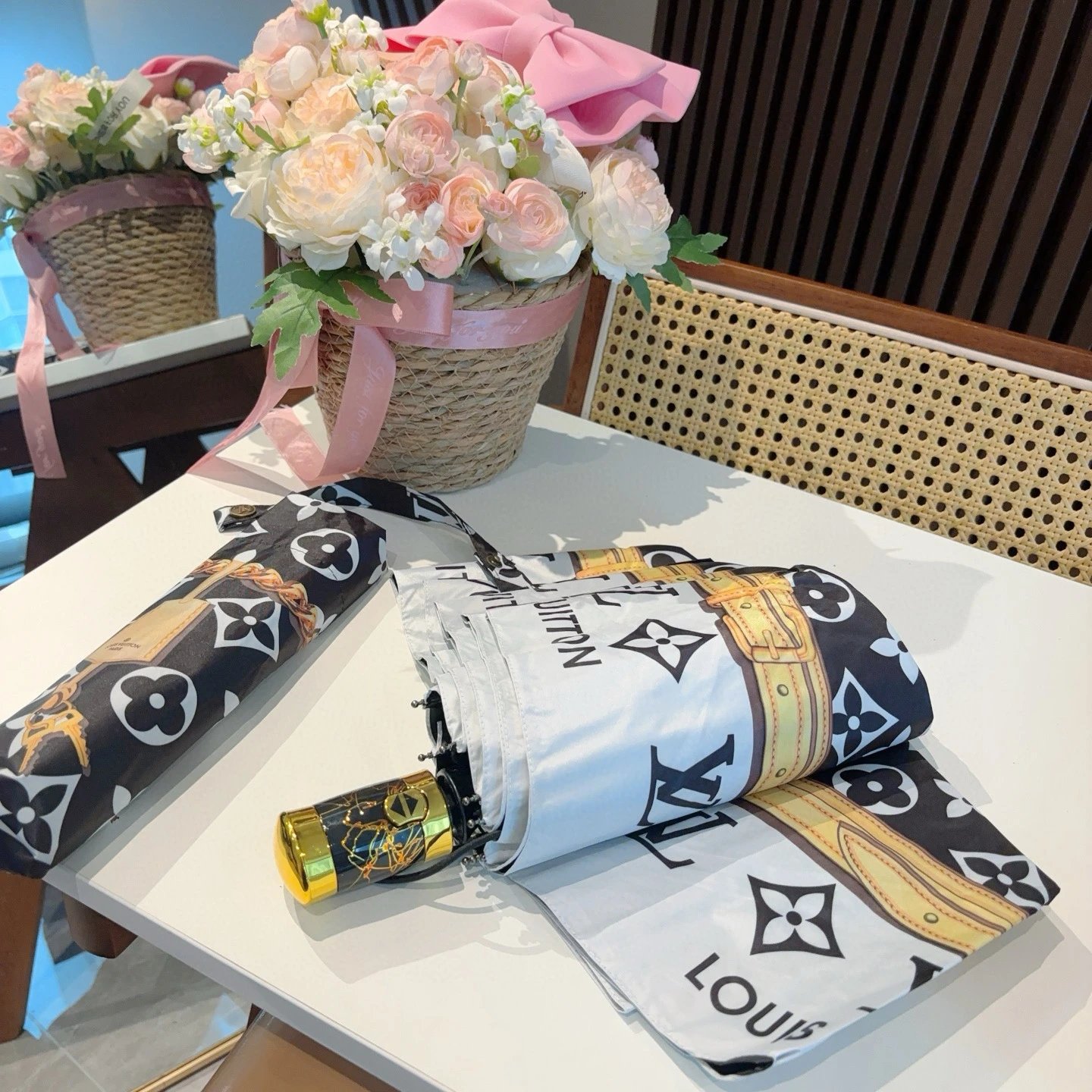Louis Vuitton UV Protection Folding Umbrella Ver.H — QC