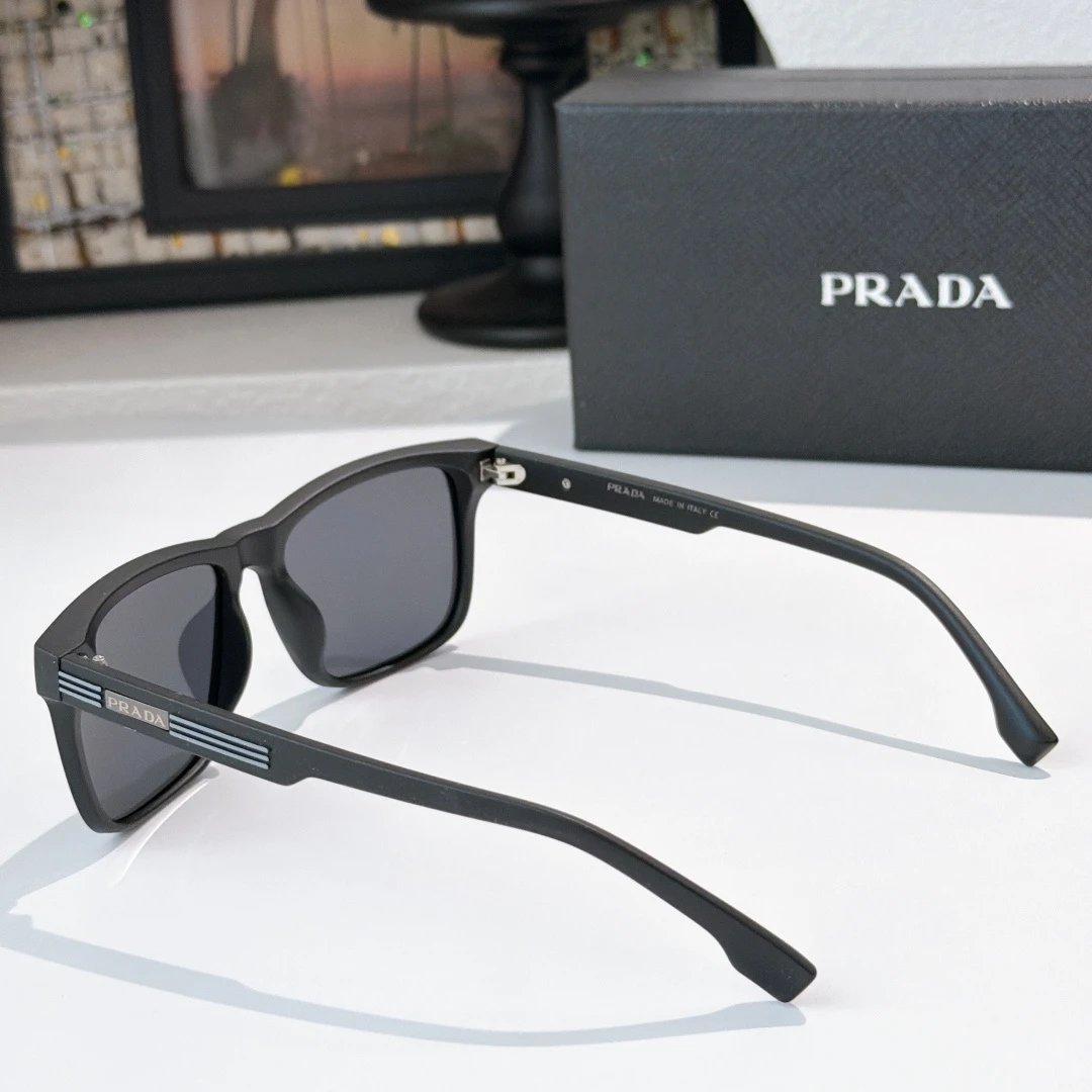 Prada 8358 Sunglasses 53-18 — QC
