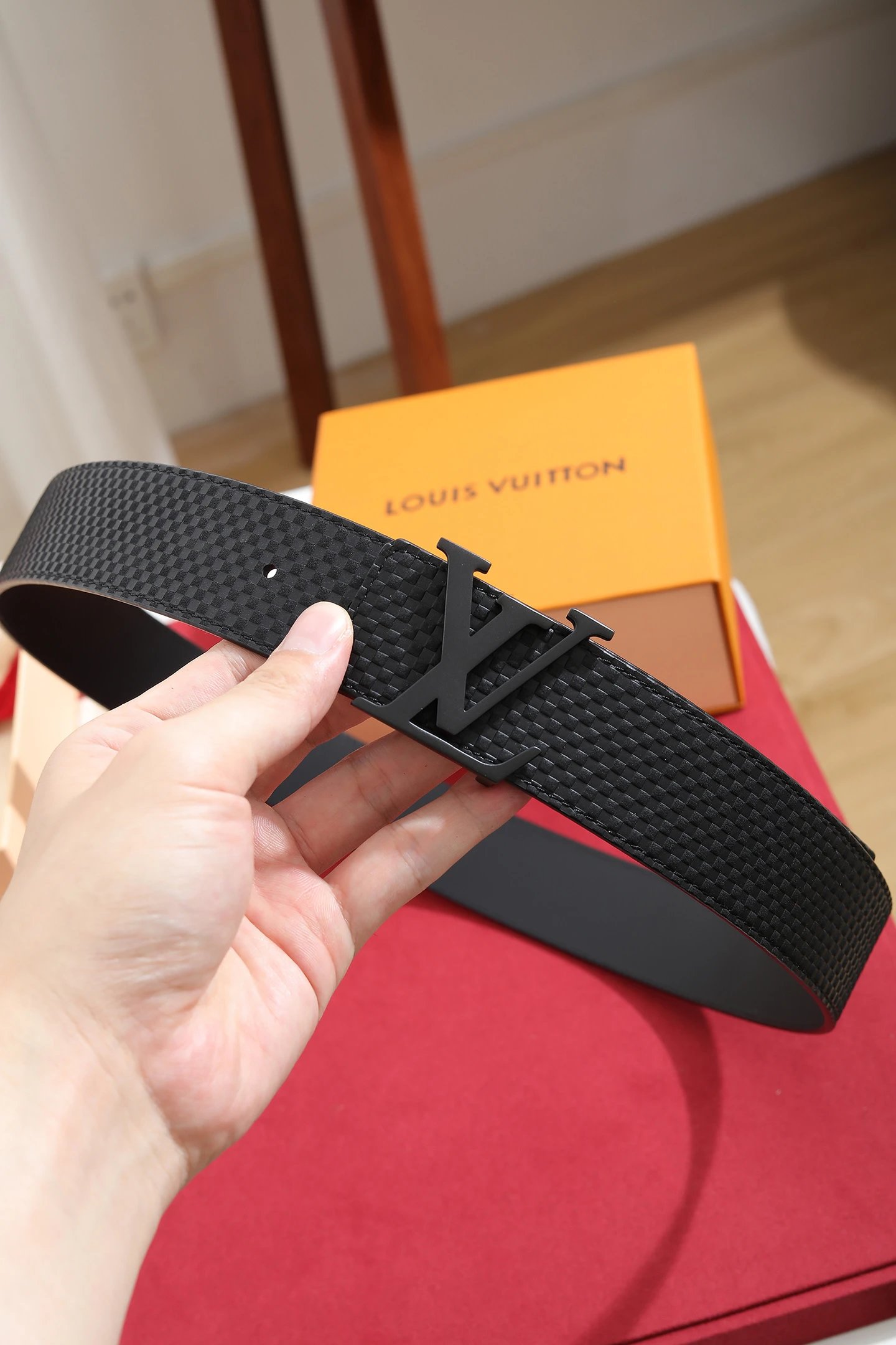 Louis Vuitton Leather Belt Ver.B — QC
