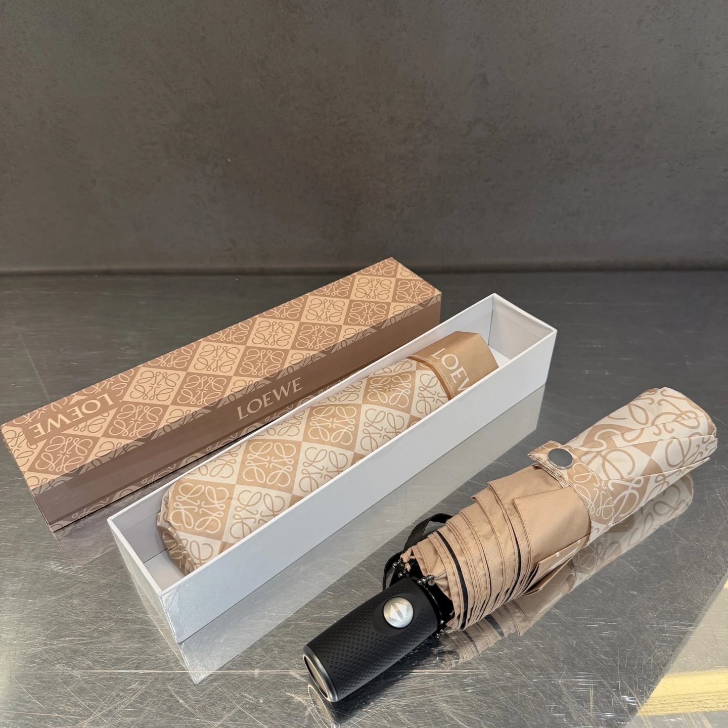 Loewe UV Protection Folding Umbrella Ver.B — Photo 2