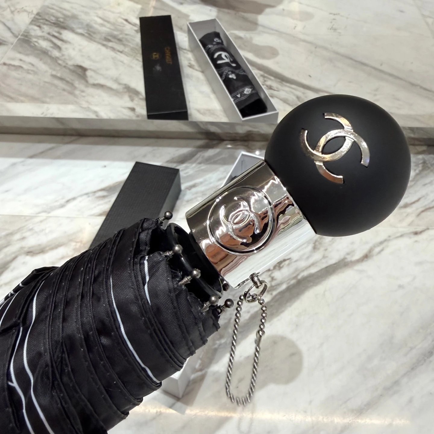Chanel UV Protection Folding Umbrella Ver.A — Photo 2