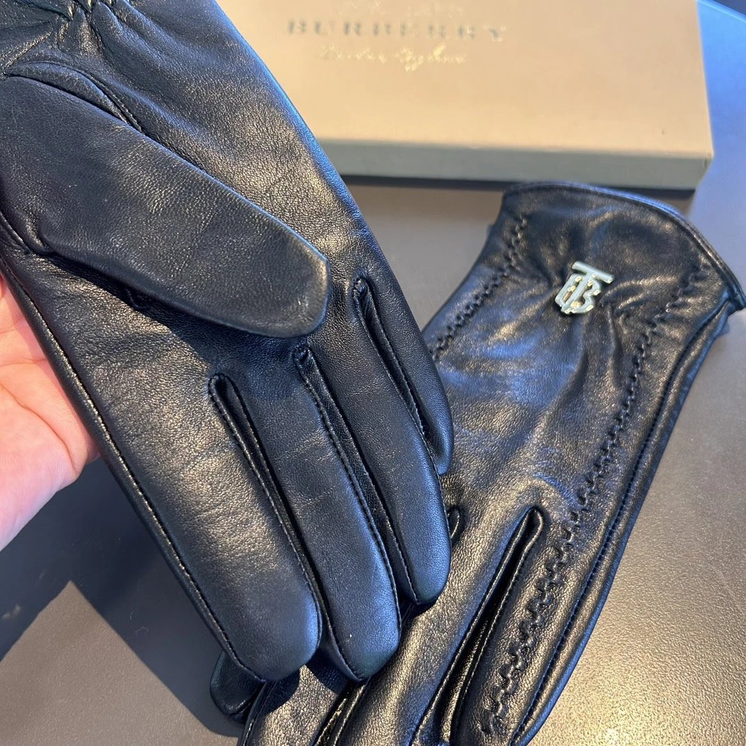 Burberry Lambskin Thermal Gloves Ver.C — QC