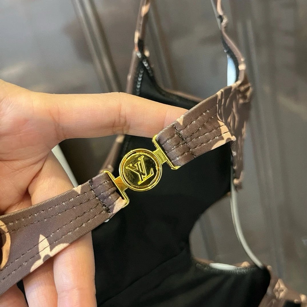 Louis Vuitton One-Piece Swimwear Ver.A — QC