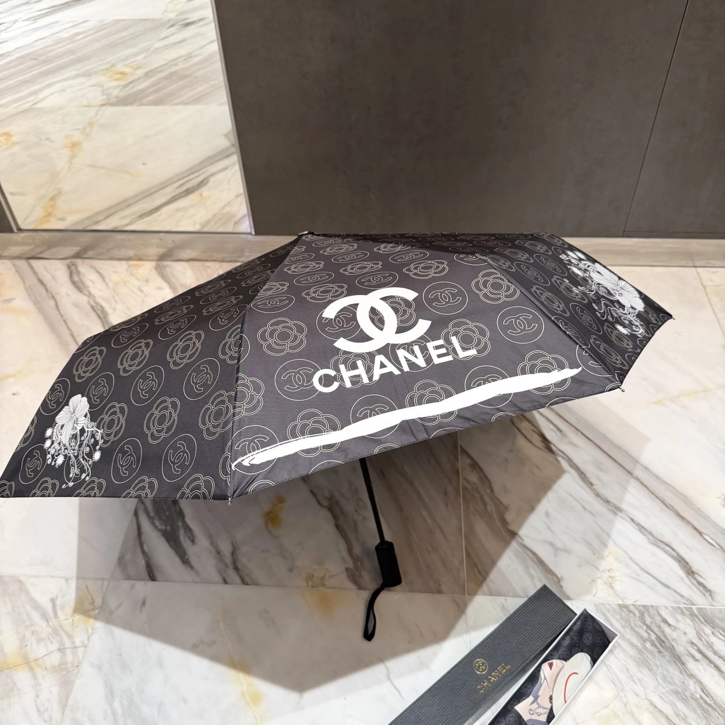 Chanel UV Protection Folding Umbrella Ver.K — Photo 7