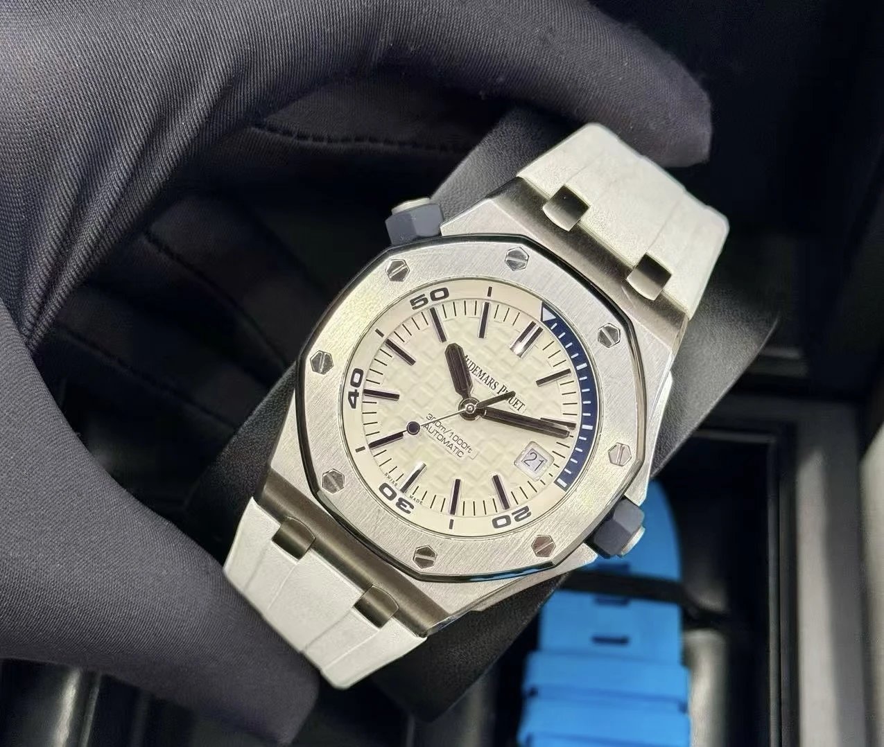 Audemars Piguet Royal Oak Offshore 167000 Automatic Watch 42mm — QC