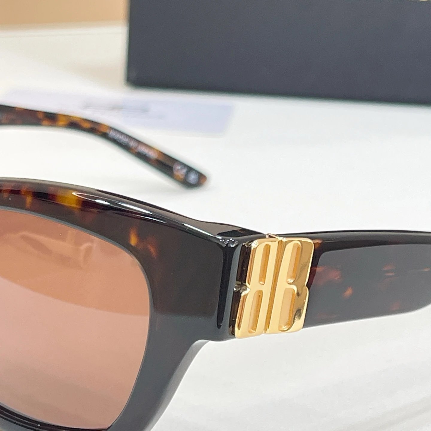Balenciaga BB0506S Sunglasses 55-18-135 — photo 6