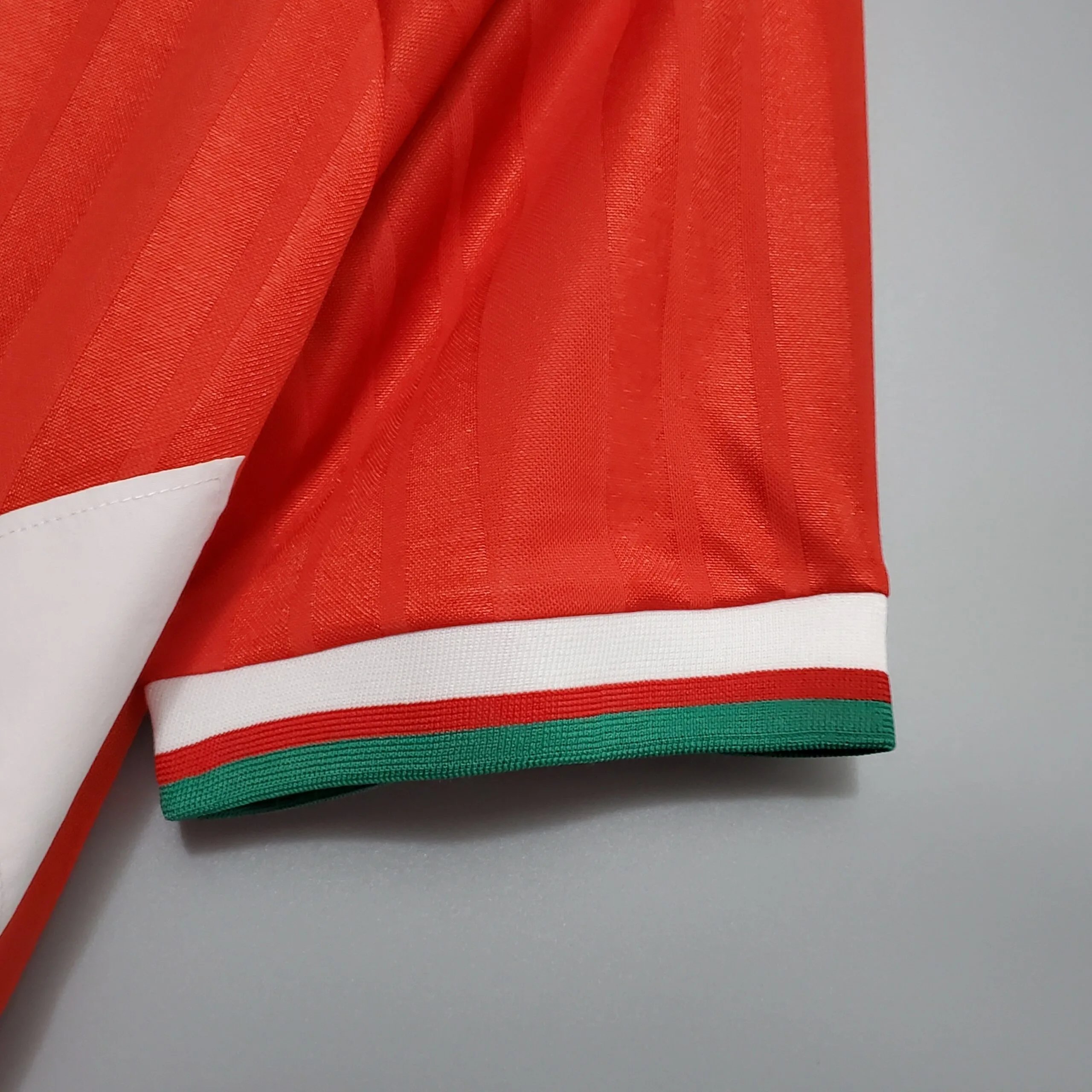 Liverpool 93/95 Retro Jersey — photo 3
