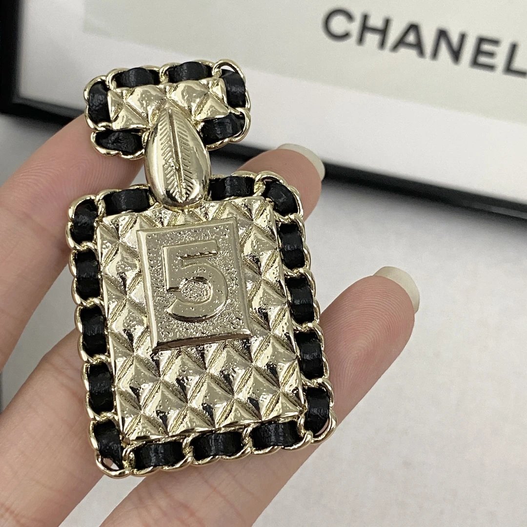 Chanel Brooch Ver.K — Photo 4
