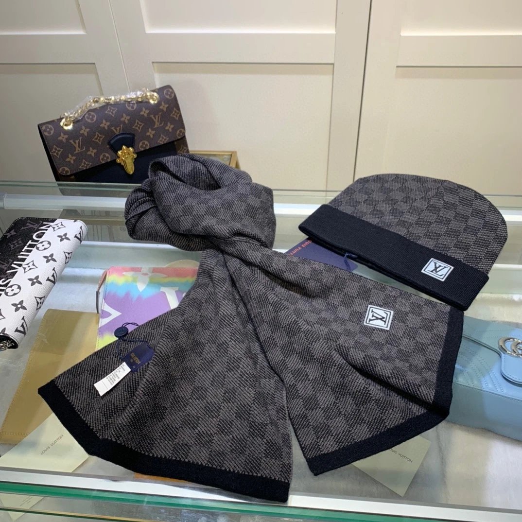 Louis Vuitton Wool Cashmere Scarf & Hat Set Ver.E — Photo 5
