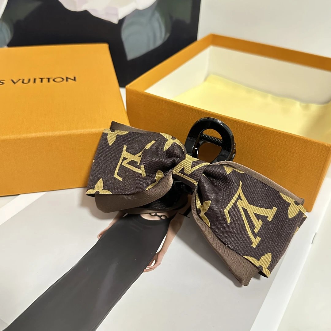 Louis Vuitton Vintage Headband — Photo 9