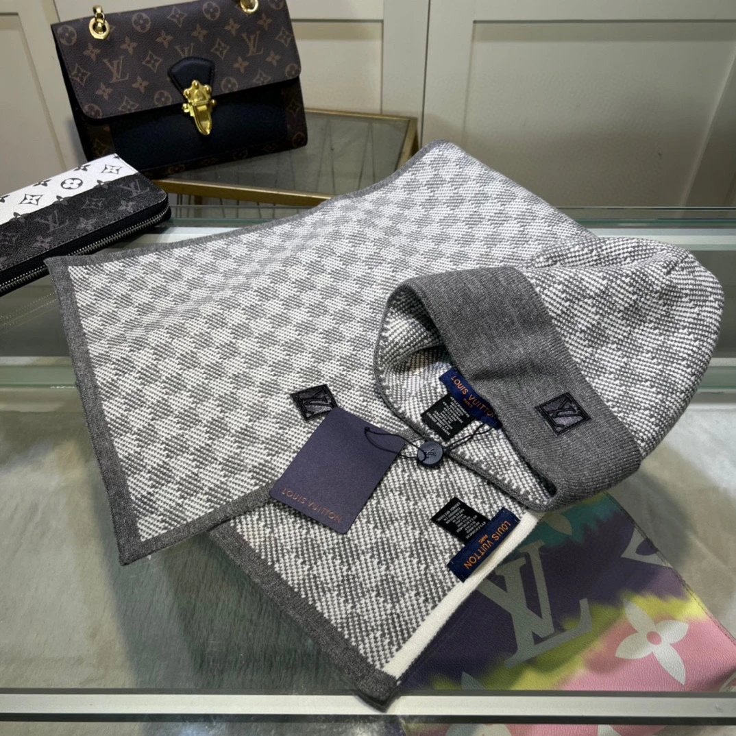 Louis Vuitton Wool Scarf & Hat Set Ver.C — Photo 7
