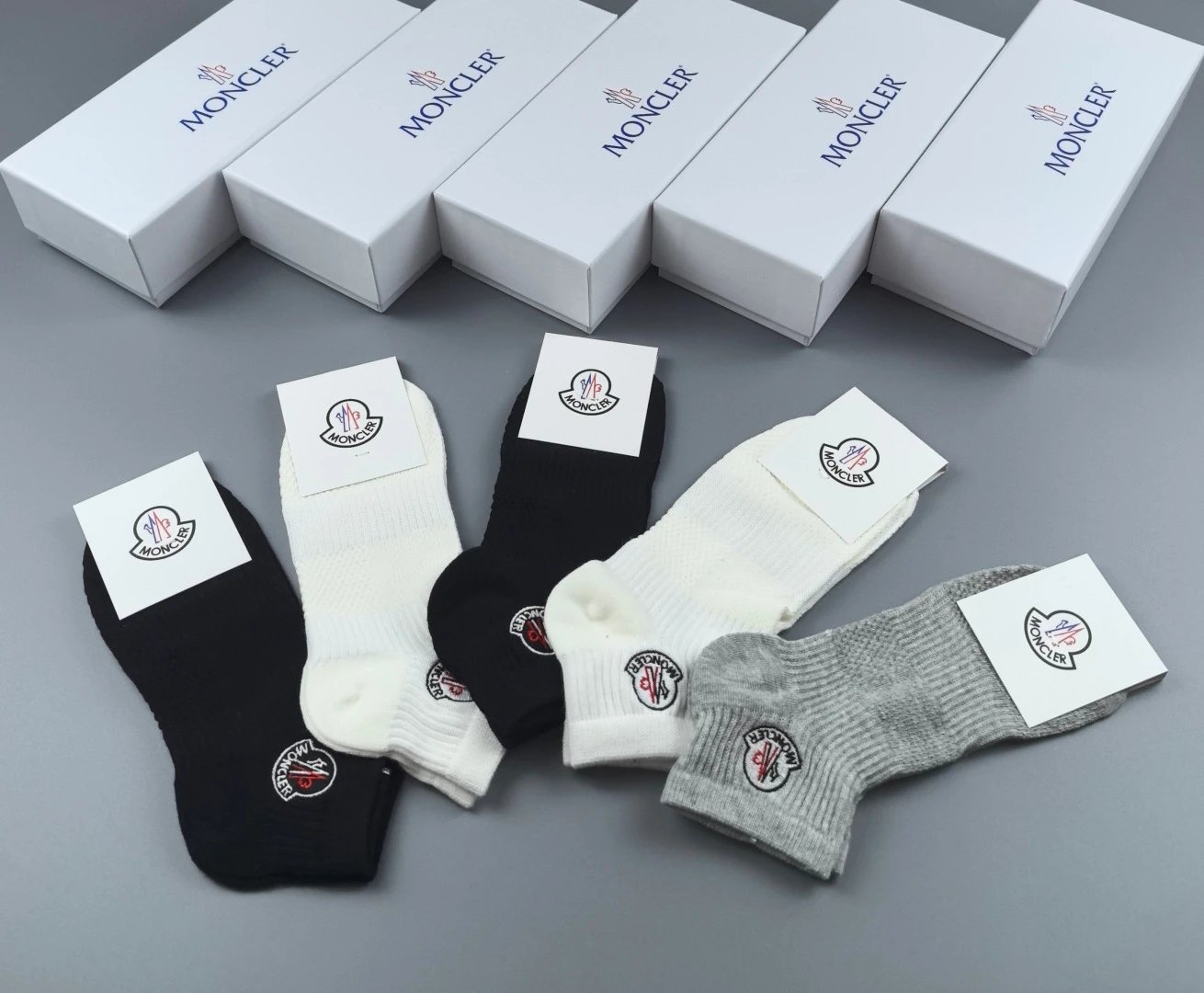 Moncler Embroidered Quarter Socks 5-Pair Box Ver.E — photo 5