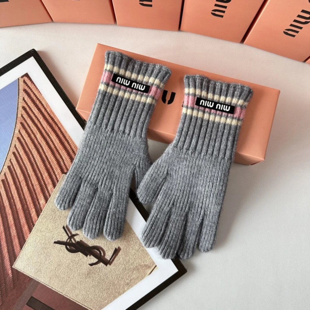 Miu Miu Gloves Ver.B — Photo 2