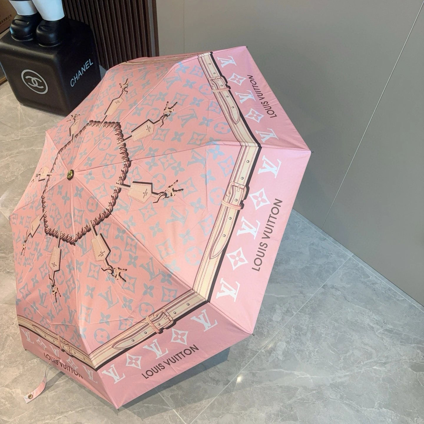 Louis Vuitton UV Protection Folding Umbrella Ver.I — Photo 9