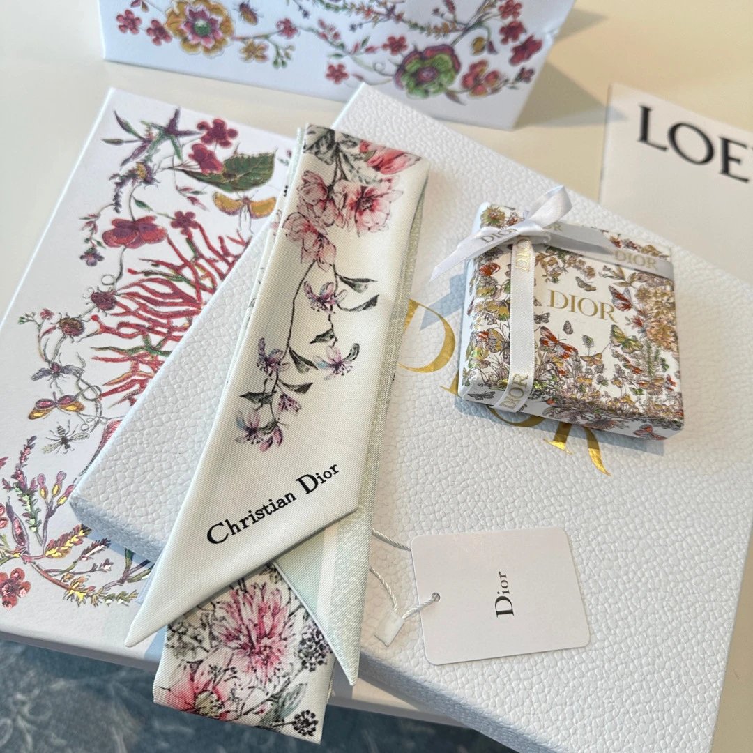 Dior Silk Ribbon Ver.M — Zdjęcie 3