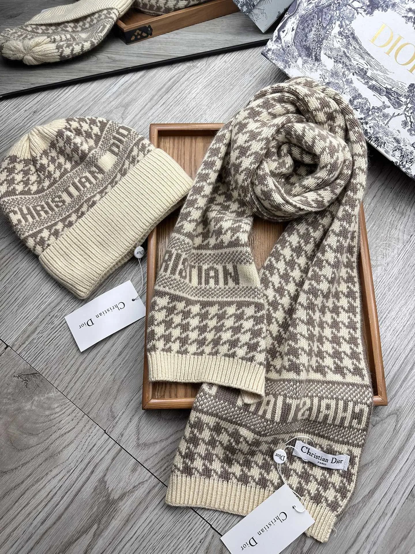 Dior Wool Rabbit Fur Scarf & Hat Set Ver.F — Photo 6