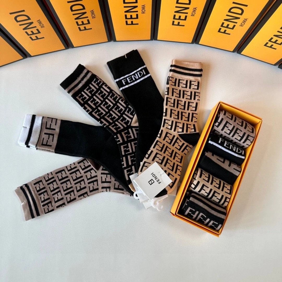 Fendi Classic Crew Socks 5-Pair Box Ver.B — Photo 8