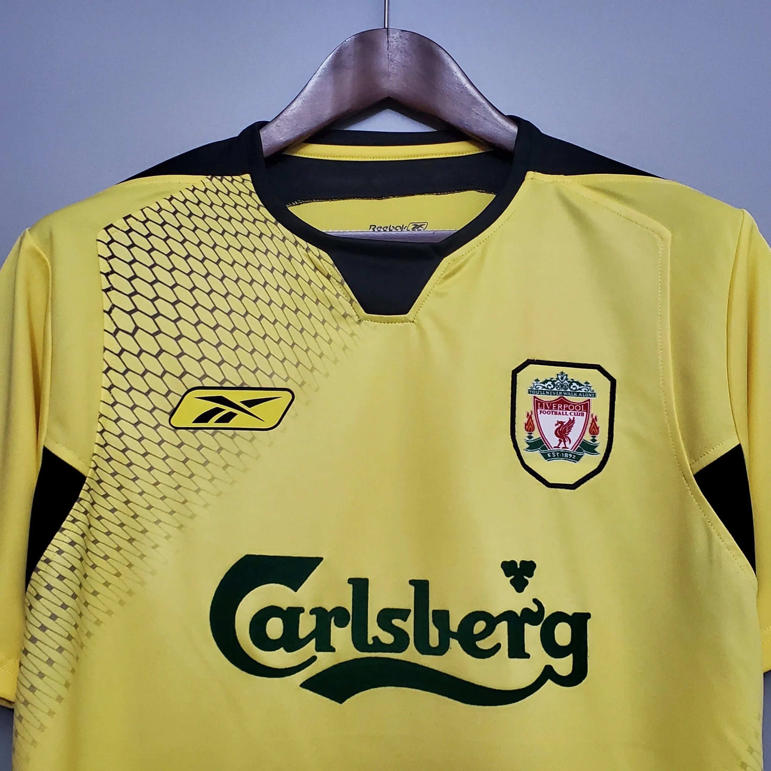 Liverpool 04/05 Retro Jersey — Photo 3