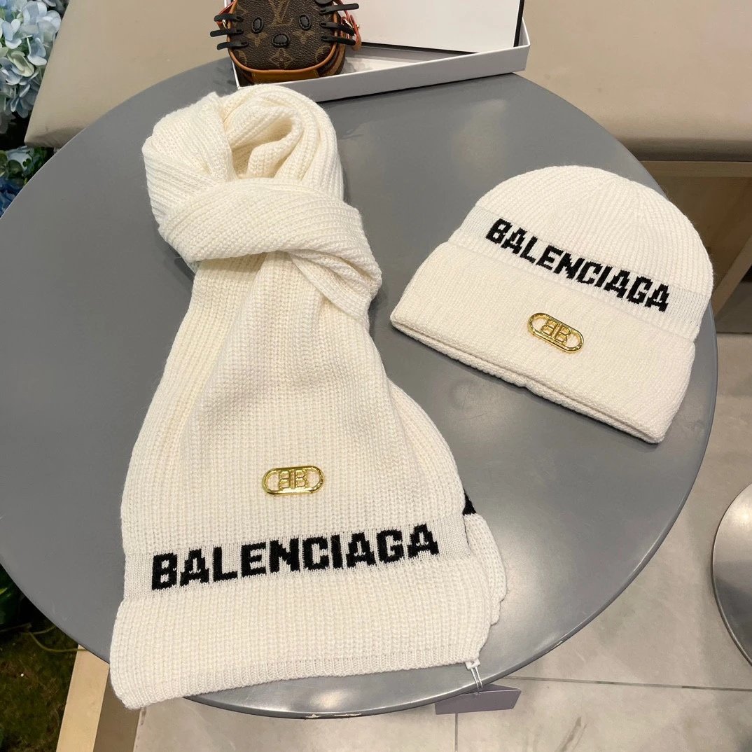 Balenciaga Wool Rabbit Fur Scarf & Hat Set Ver.D — Photo 5