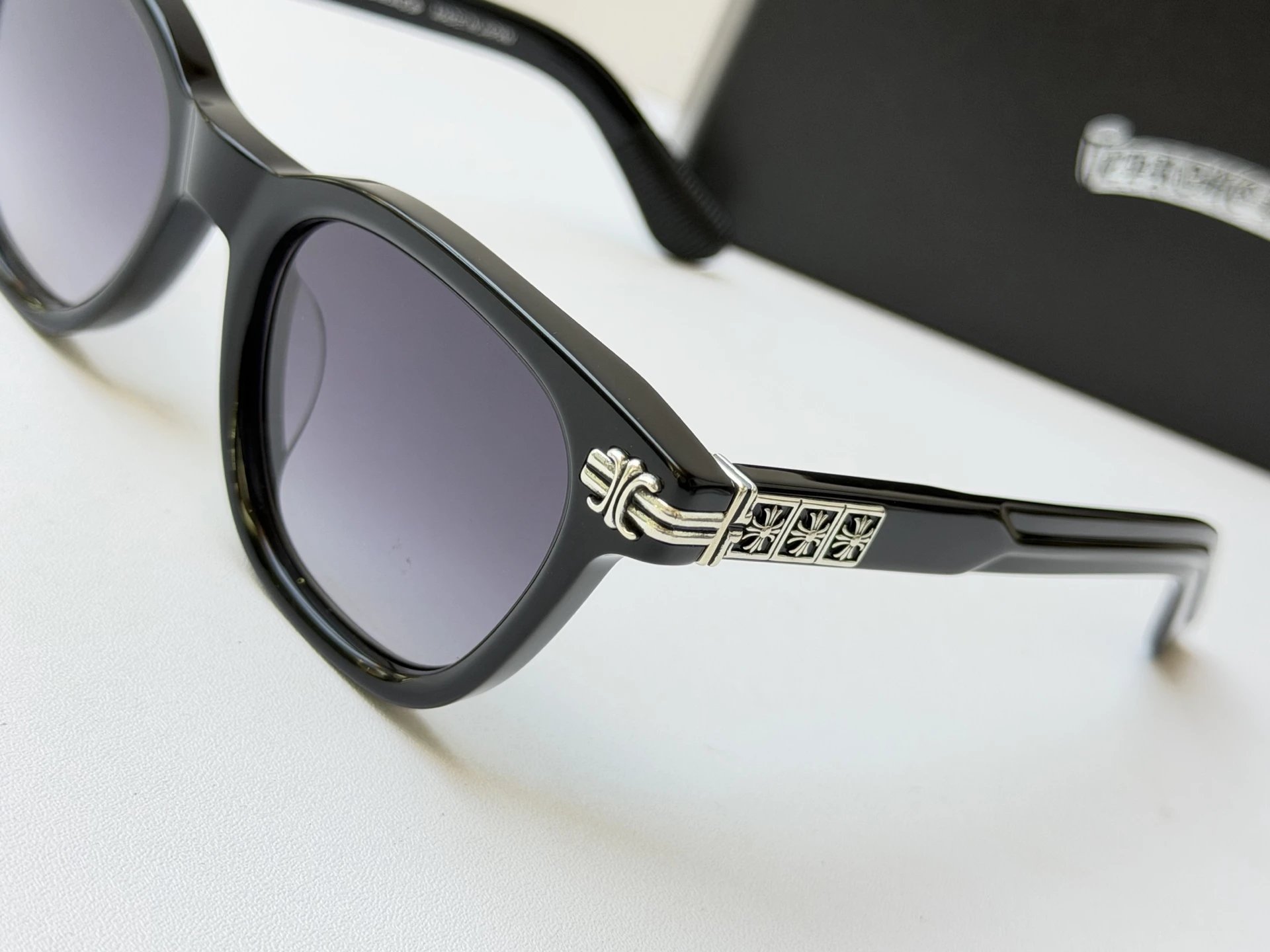Chrome Hearts SMOKE SHOW Sunglasses 52-21-163 — photo 6