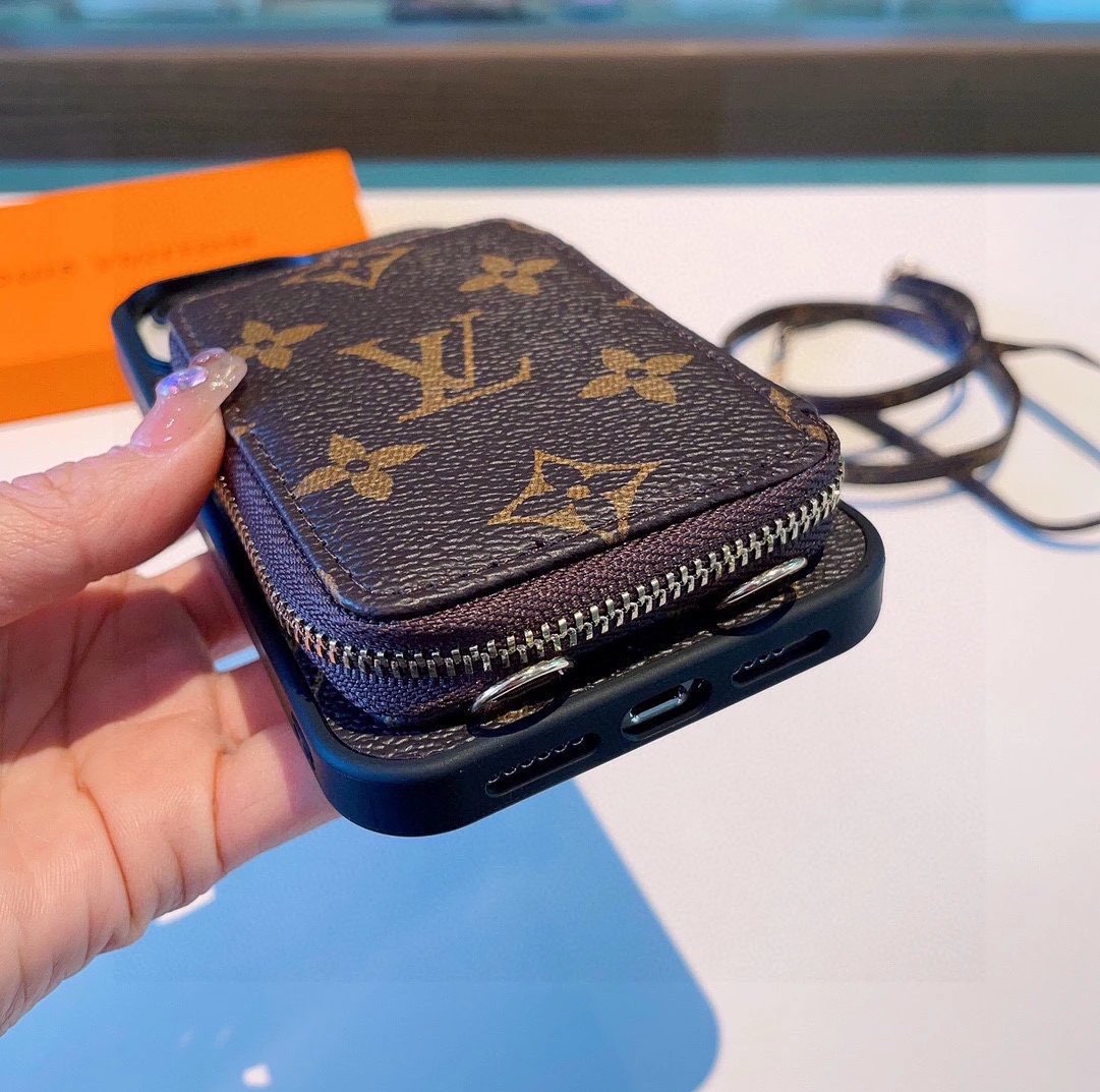 Louis Vuitton Crossbody Card Holder Ver.A — Photo 4