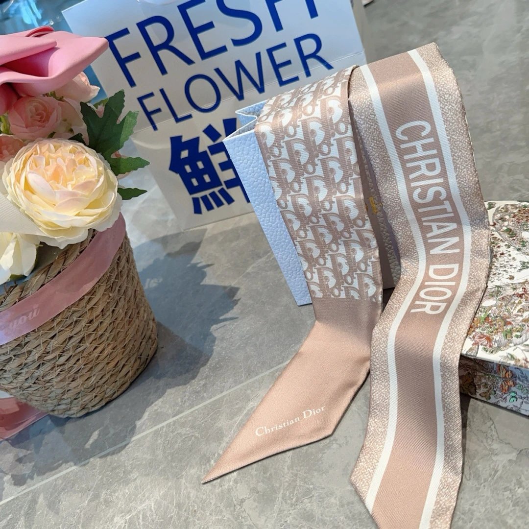 Louis Vuitton Silk Hair Ribbon Ver.D — QC