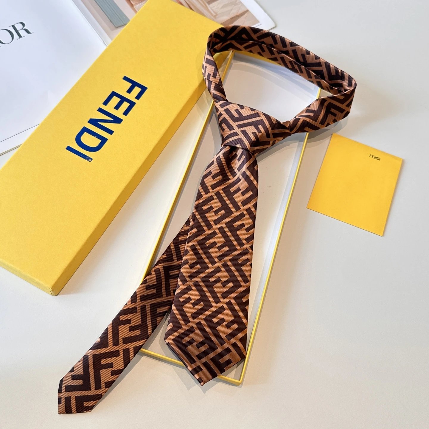 Fendi Silk Tie Ver.B — Photo 8