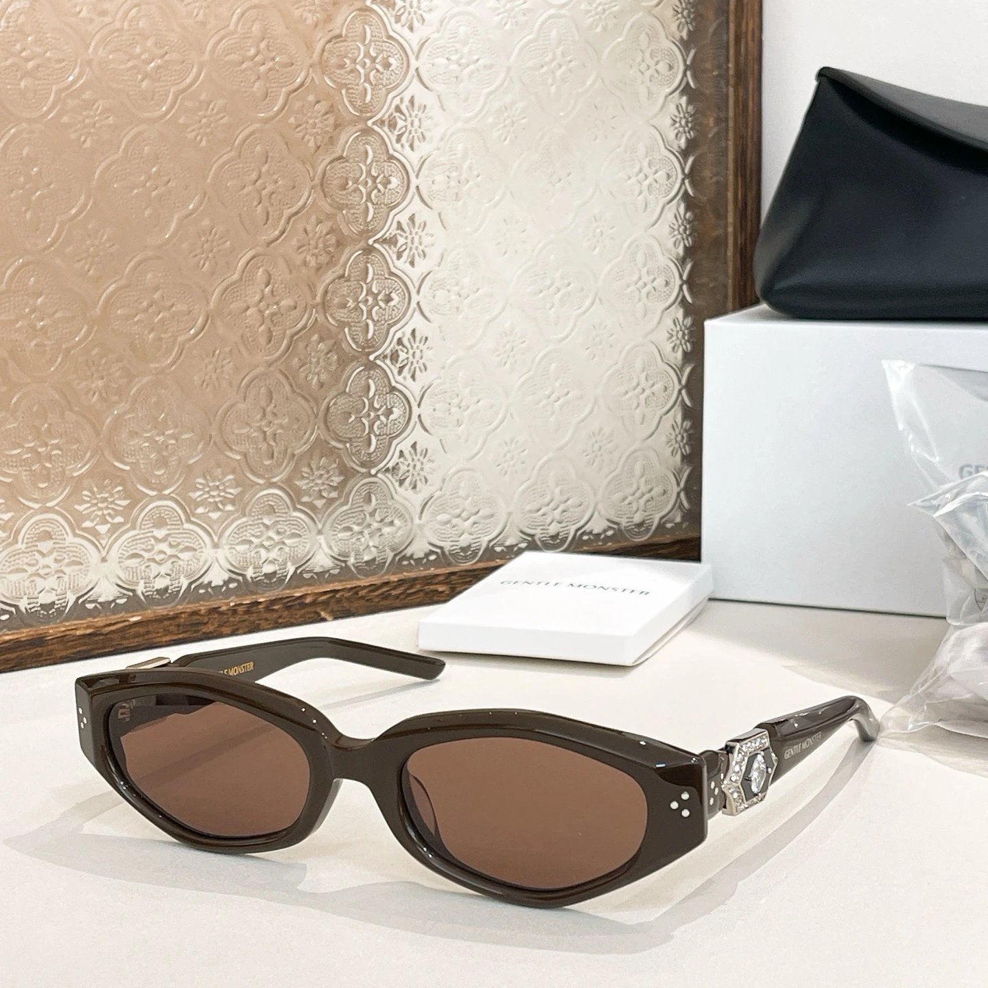 Gentle Monster VEGAX Sunglasses 54-20-145 — photo 2