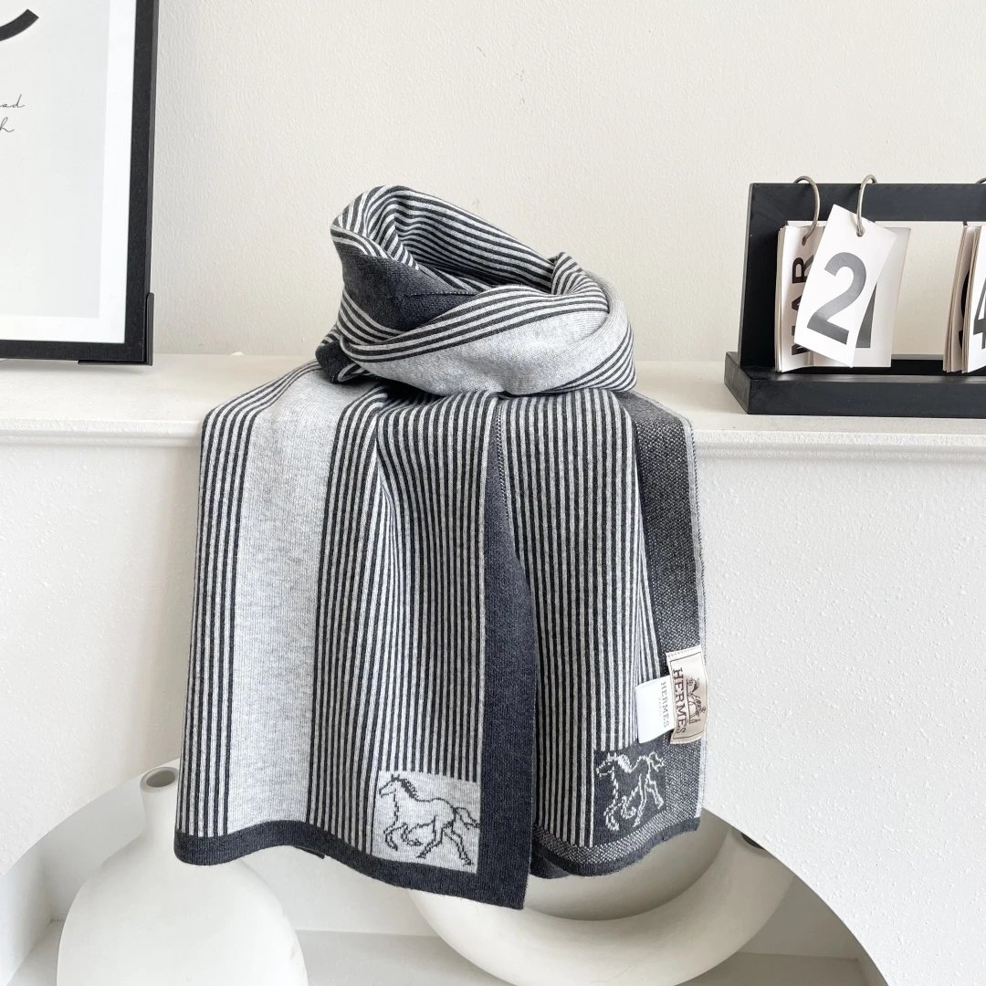 Hermes Cashmere Scarf Ver.D — Photo 8